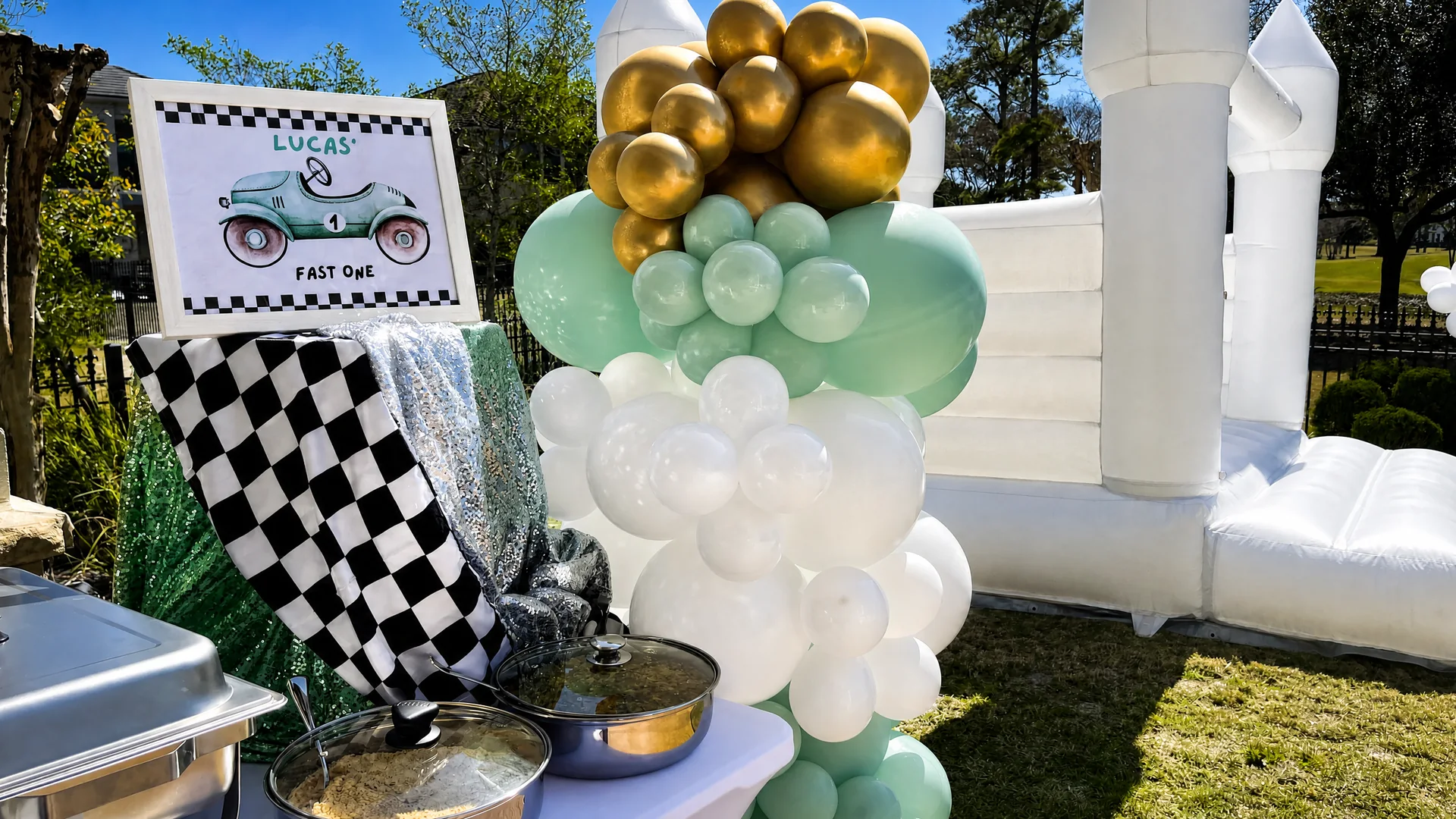 Lucas's Fast One: 18 racetrack 0233